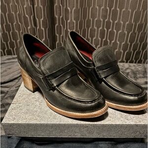 Freebird Loafer Leather Chunky Heel Black Rustic Size 8